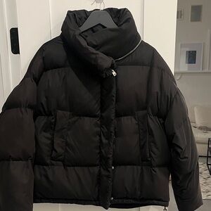 Aritzia Black Piper Puffer Jacket